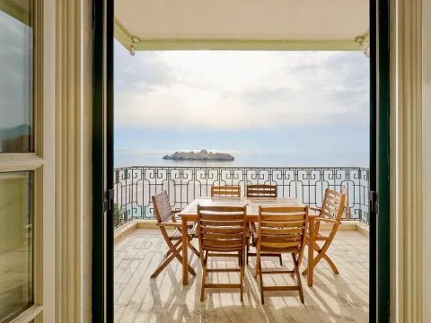 Sale, four bedroom apartment, 131m², Sveti Stefan, Budva