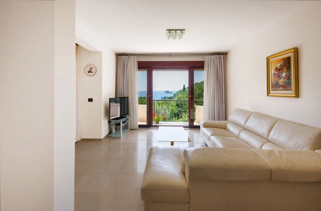 Sale, apartment, 88m², Petrovac, Budva