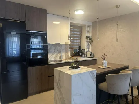 Prodaja, četvorosoban stan, 115m², Južni Bulevar, Vračar Sve Podlokacije - image 14