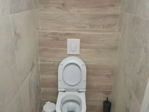 Izdavanje, dvosoban stan, 70m², Kalimanj, Tivat - image 10