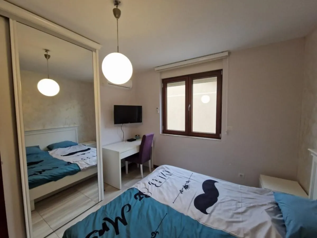 Rent, one bedroom apartment, 58m², Centar, Tivat