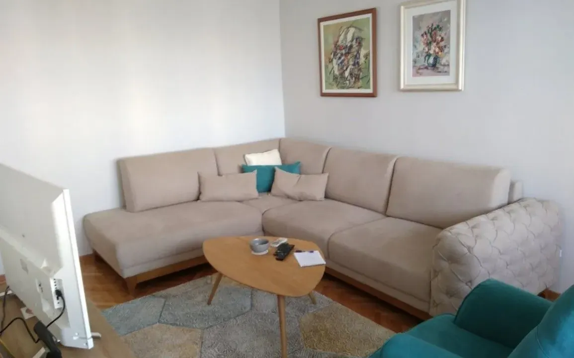 Stan-na-dan, dvosoban stan, 60m², Gintaš, Podgorica