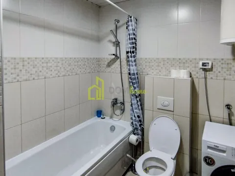 Izdavanje, dvosoban stan, 72m², City Kvart, Podgorica - image 13