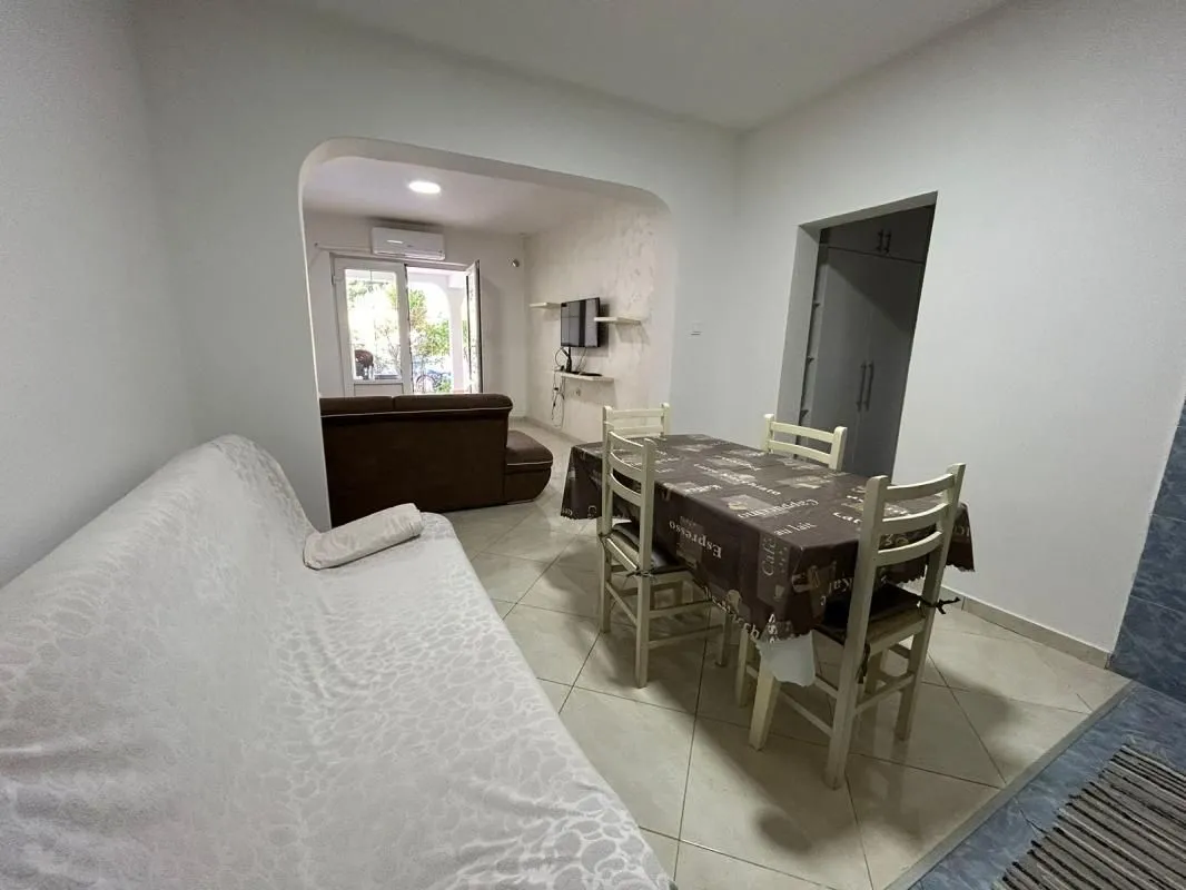 Rent, one bedroom apartment, 45m², Bar, Crna Gora