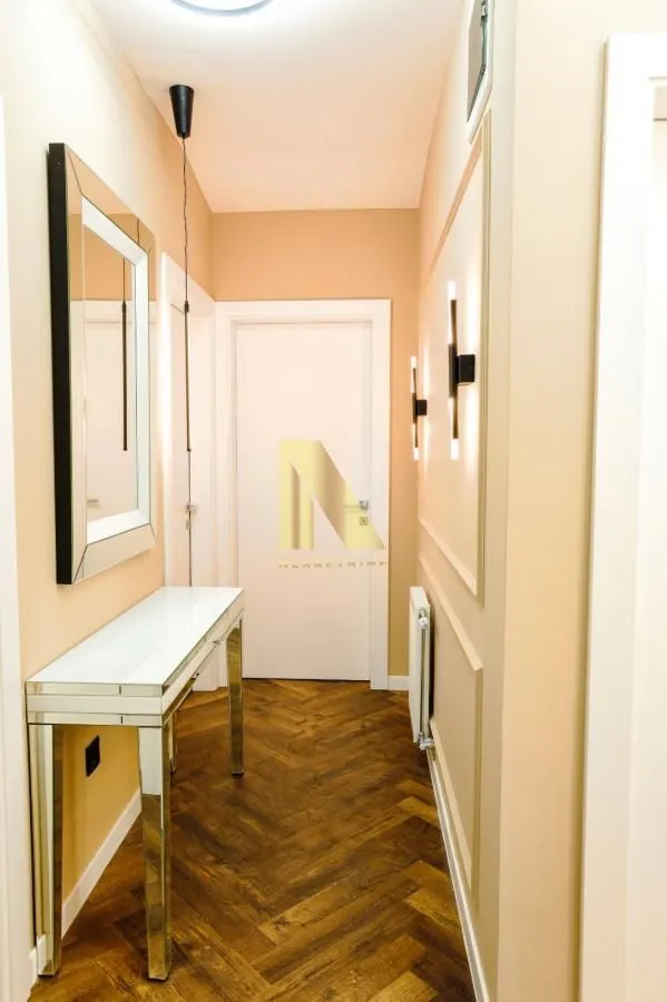 Izdavanje, četvorosoban stan, 100m², Petrovaradin, Novi Sad