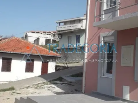 Prodaja, kuća, 210m², Sutomore, Bar - image 16