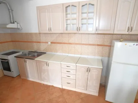 Prodaja, dvosoban stan, 70m², Stari Aerodrom, Podgorica - image 2