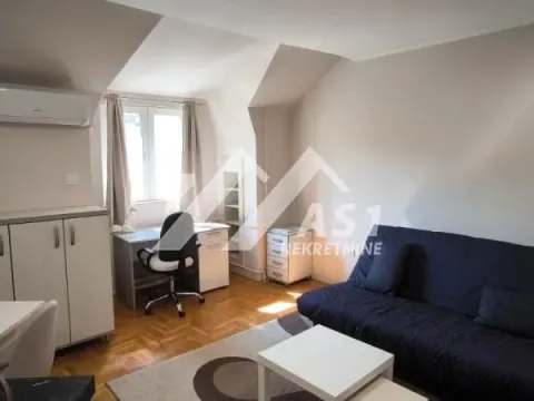 Rent, one bedroom apartment, 32m², Rotkvarija, Novi Sad Sve Podlokacije - image 2