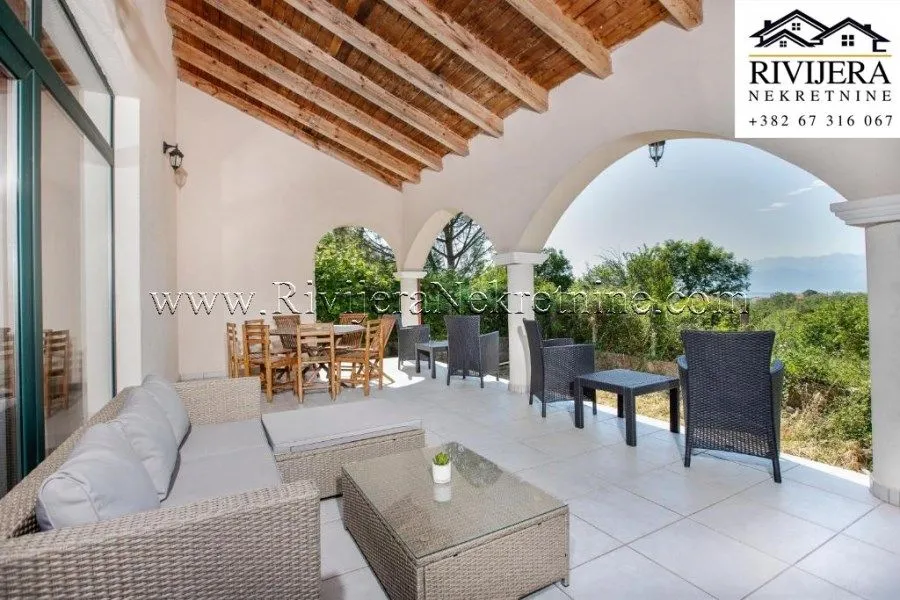 Sale, house, 396m², Kotor, Crna Gora