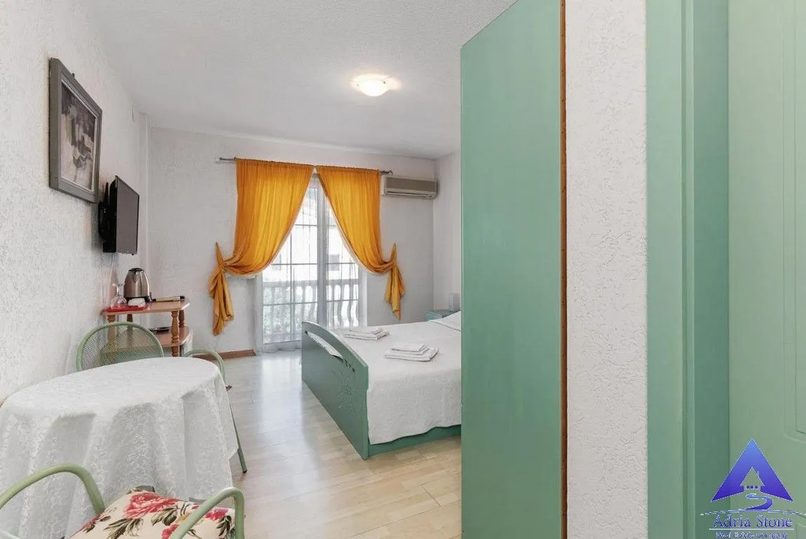 Prodaja, ugostiteljski objekat, 487m², Velji Vinogradi, Budva