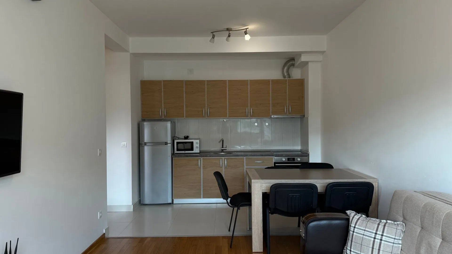 Sale, two bedroom apartment, 43m², Bečići, Budva