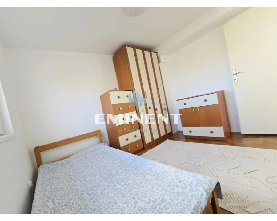 Rent, three bedroom apartment, 90m², Stari Grad, Beograd