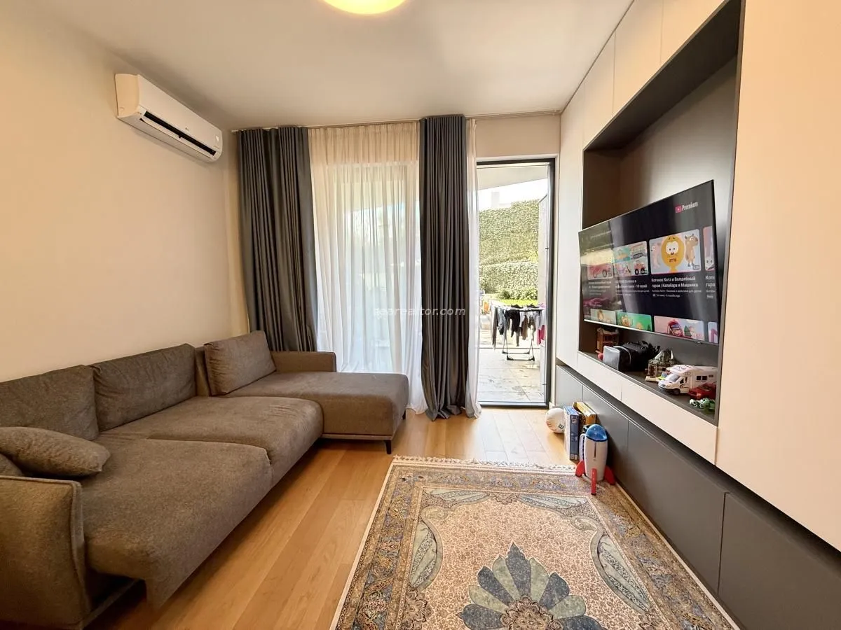 Sale, one bedroom apartment, 121m², Bečići, Budva