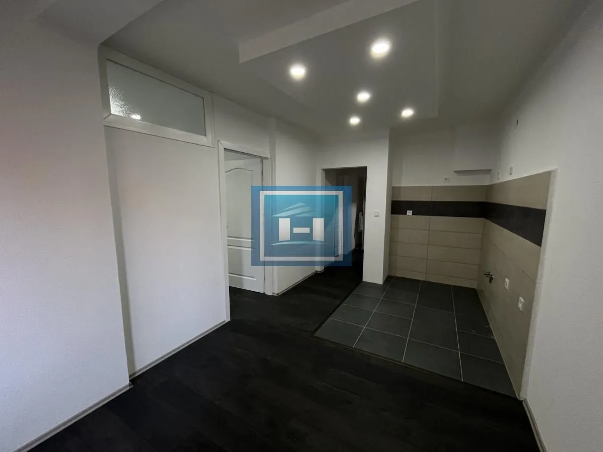 Sale, two bedroom apartment, 39m², Centar, Jagodina