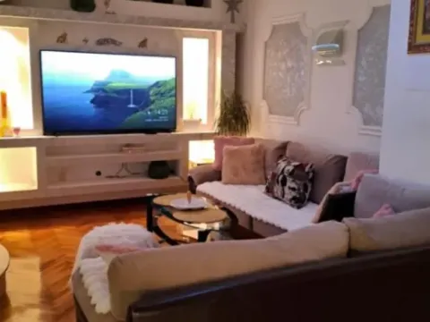 Rent, three bedroom apartment, 100m², Seljanovo, Tivat - image 3