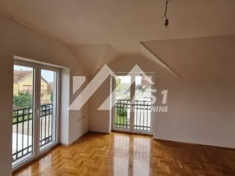 Stan in Adamovićevo Naselje