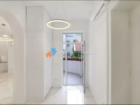 Izdavanje, trosoban stan, 105m², Stari Grad, Beograd - image 8