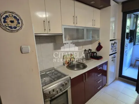 Prodaja, trosoban stan, 64m², Labudovo Brdo, Beograd - image 9