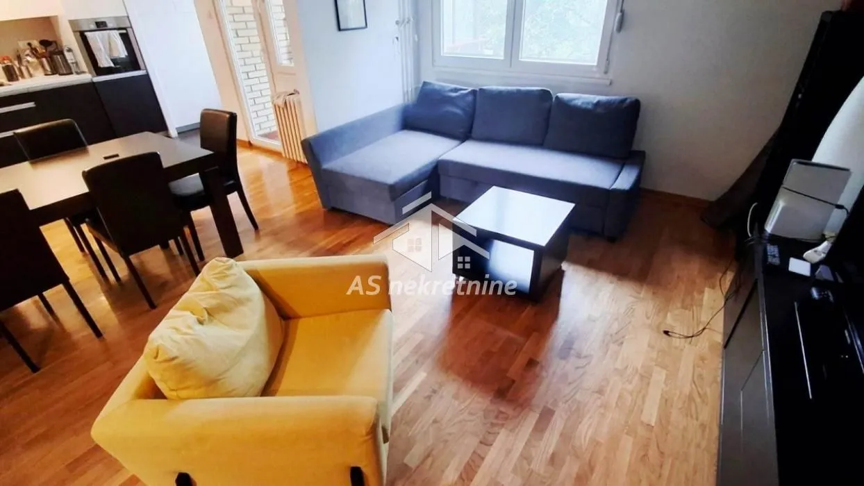 Izdavanje, trosoban stan, 75m², Cvetkova Pijaca, Zvezdara Sve Podlokacije