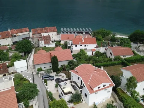 Sale, house, 230m², Prčanj, Kotor - image 4