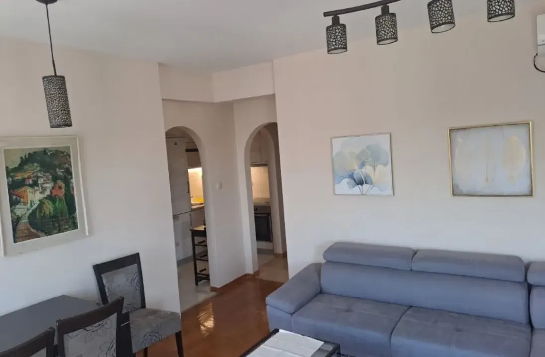 Izdavanje, dvosoban stan, 65m², Zabjelo, Podgorica