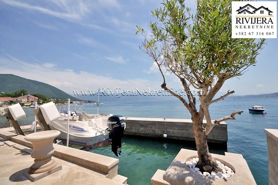 Prodaja, kuća, 411m², Đenovići, Herceg Novi