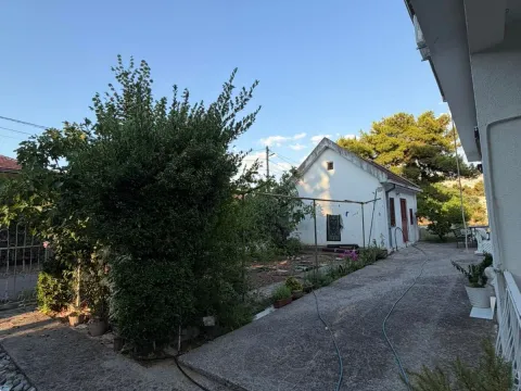 Rent, two bedroom apartment, 450m², Pobrežje, Podgorica - image 3