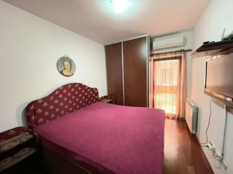 Izdavanje, trosoban stan, 100m², Centar, Podgorica - image 5