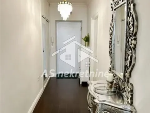 Rent, two bedroom apartment, 64m², Savski Venac, Beograd - image 11