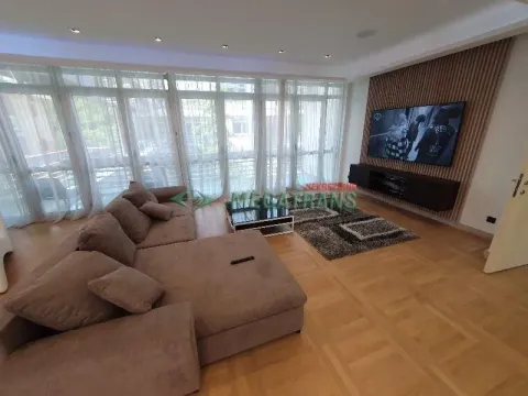 Izdavanje, trosoban stan, 148m², Savski Venac, Beograd - image 6