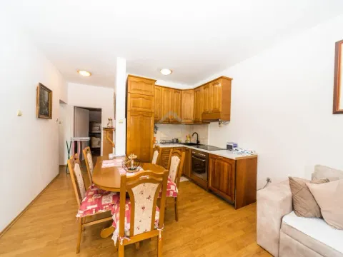 Rent, one bedroom apartment, 47m², Budva, Crna Gora - image 4