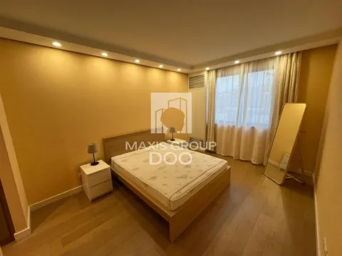 Izdavanje, trosoban stan, 90m², Savski Venac, Beograd - image 20