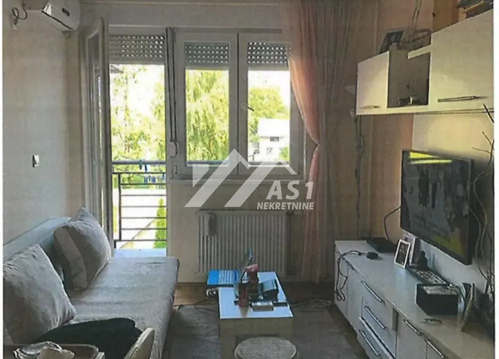 Izdavanje, dvosoban stan, 38m², Grbavica, Novi Sad Sve Podlokacije