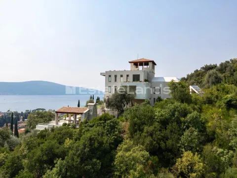 Prodaja, kuća, 1482m², Donja Lastva, Tivat - image 2