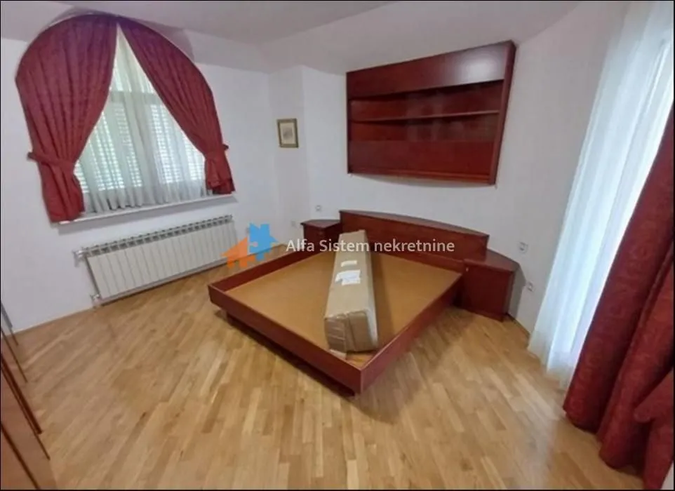Rent, house, 300m², Voždovac Sve Podlokacije, Beograd