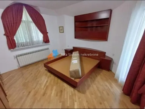 Rent, house, 300m², Voždovac Sve Podlokacije, Beograd - image 12