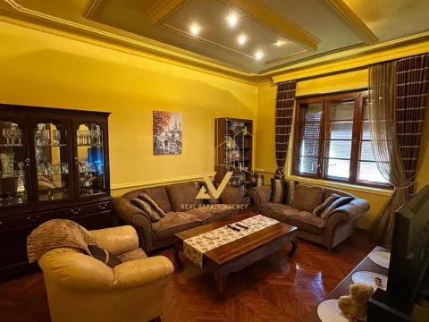 Sale, one bedroom apartment, 70m², Centar, Podgorica - image 2