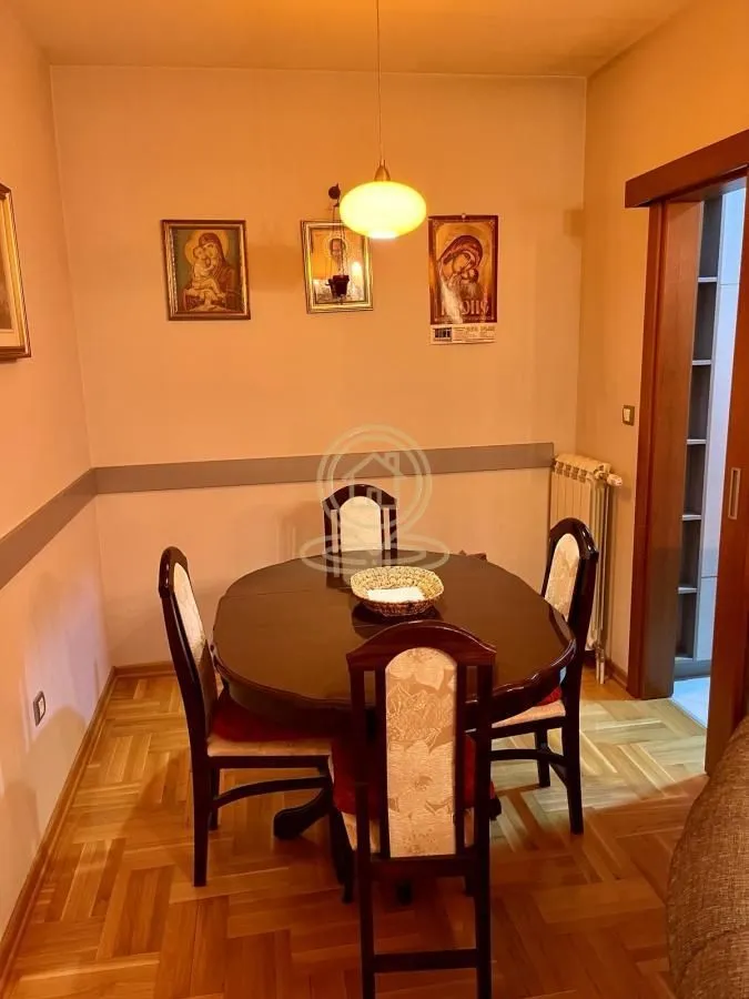 Prodaja, dvosoban stan, 62m², Centar, Vrnjačka Banja