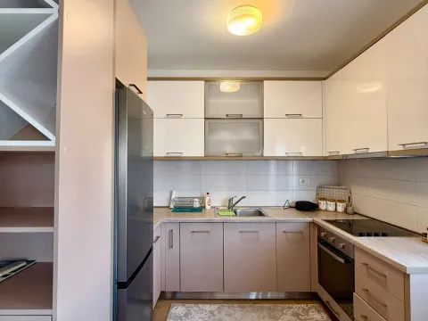 Rent, one bedroom apartment, 47m², Blok 9, Podgorica - image 2