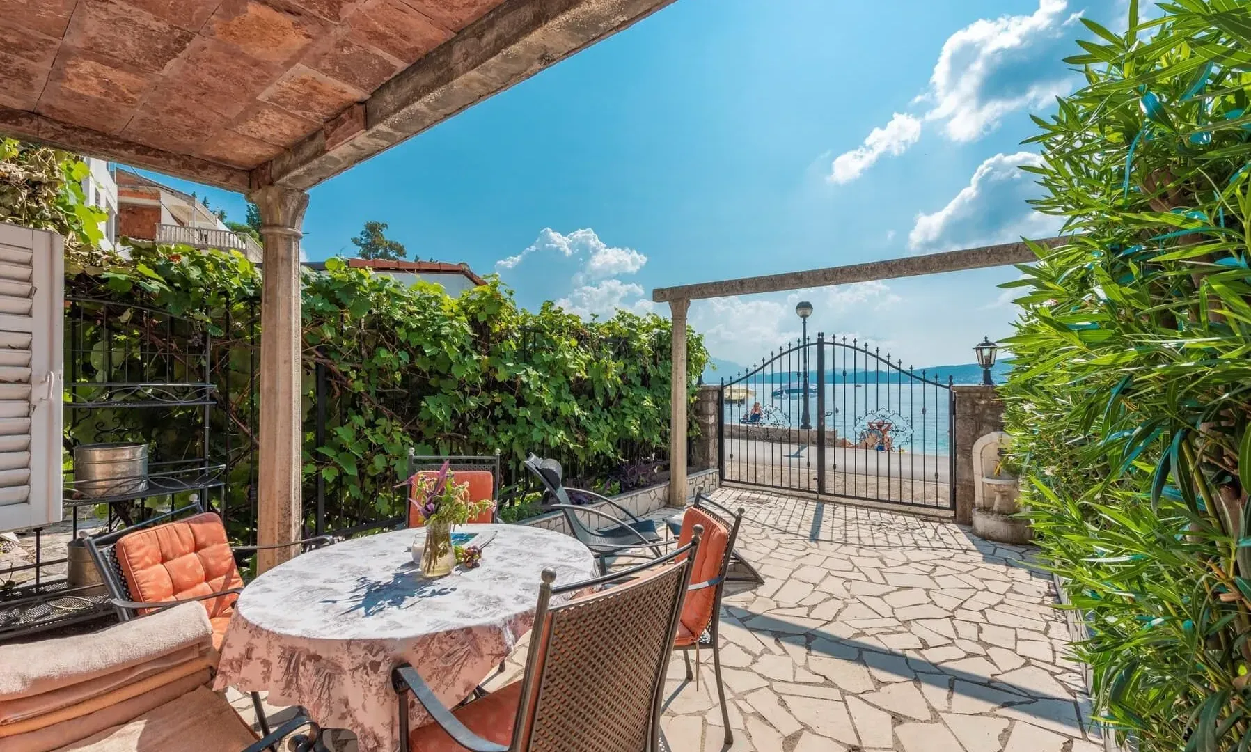Prodaja, kuća, 95m², Baošići, Herceg Novi
