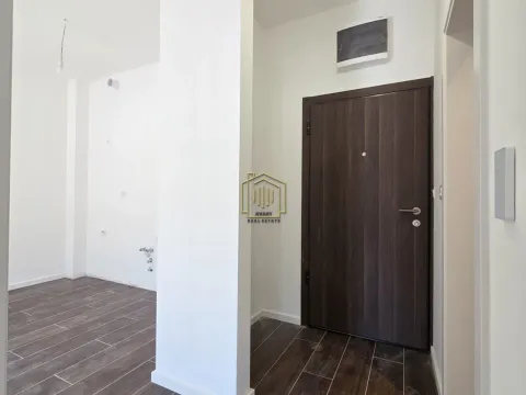 Rent, one bedroom apartment, 44m², Tološi, Podgorica - image 10