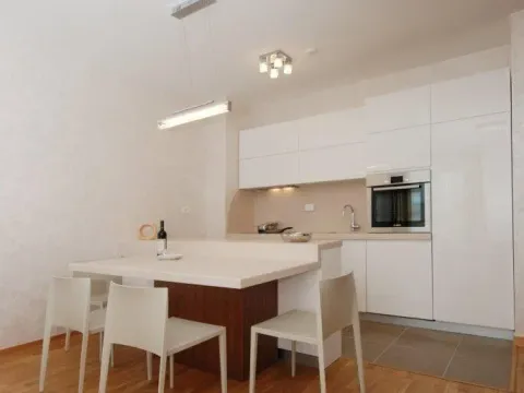 Rent, two bedroom apartment, 70m², City Kvart, Podgorica - image 14