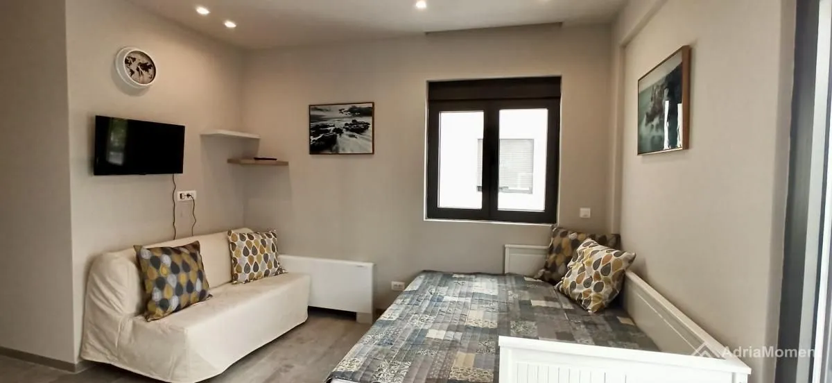 Prodaja, garsonjera, 24m², Centar, Tivat