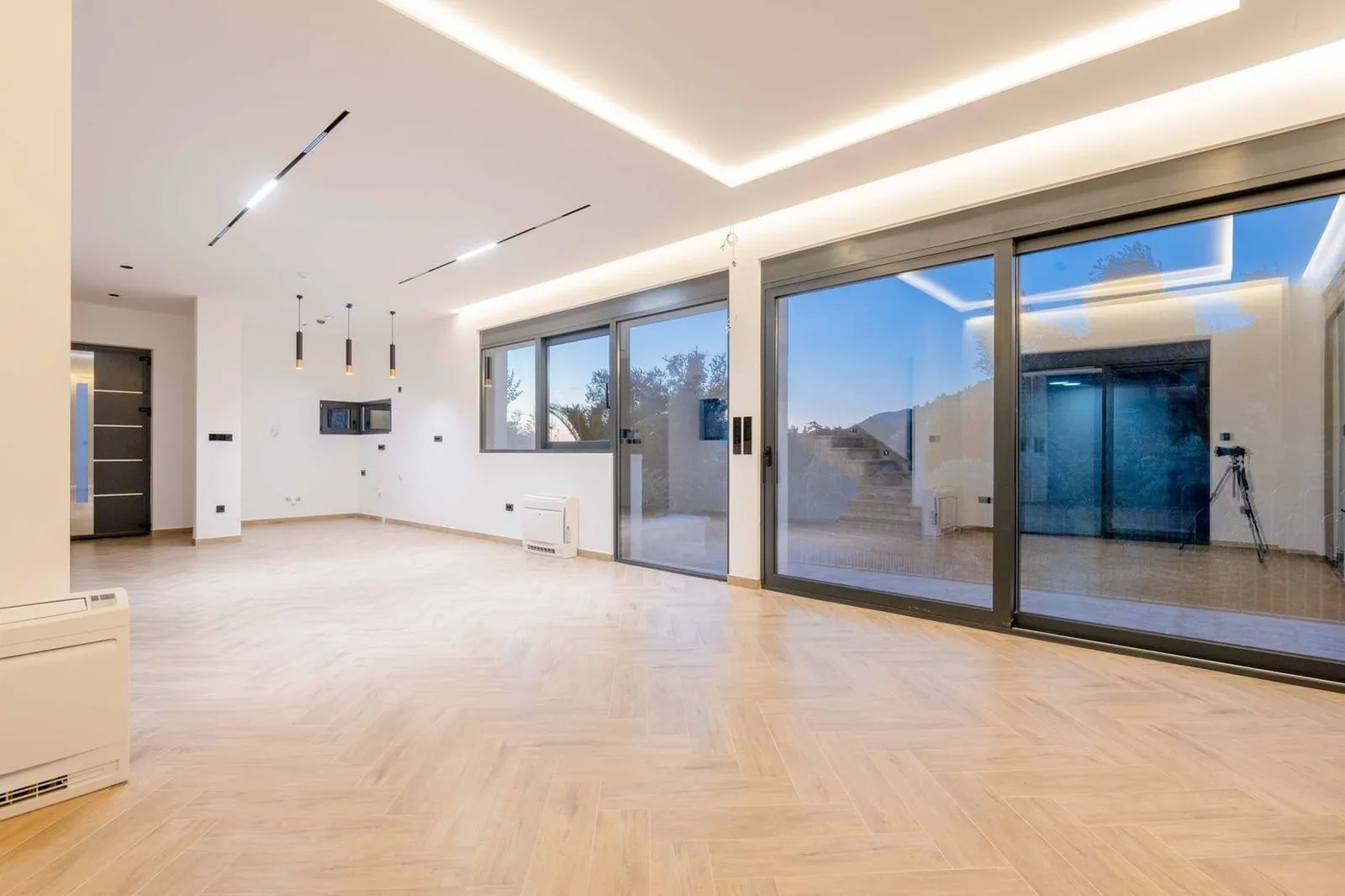 Prodaja, kuća, 240m², Kamenovo, Budva