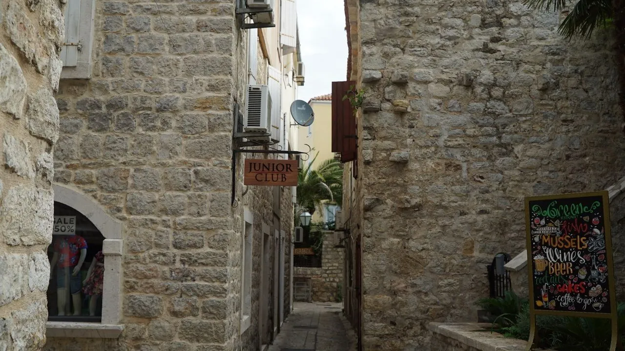 Sale, house, 268m², Stari Grad, Budva