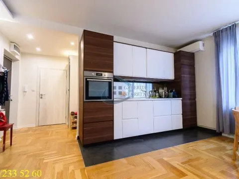 Rent, two bedroom apartment, 39m², Vračar Sve Podlokacije, Beograd - image 4