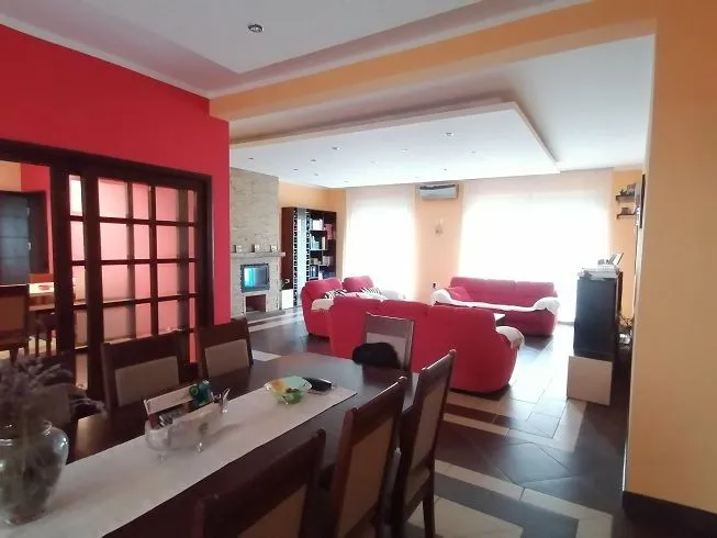 Prodaja, kuća, 250m², Novi Beograd Sve Podlokacije, Beograd