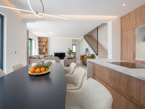 Prodaja, kuća, 250m², Tivat, Crna Gora - image 13