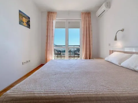 Sale, two bedroom apartment, 69m², Bečići, Budva - image 8