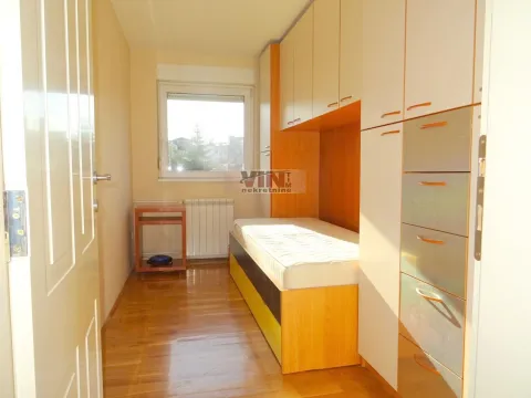 Prodaja, trosoban stan, 66m², Vračar, Šid - image 11